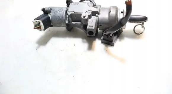Toyota Avensis T250 Ignition lock