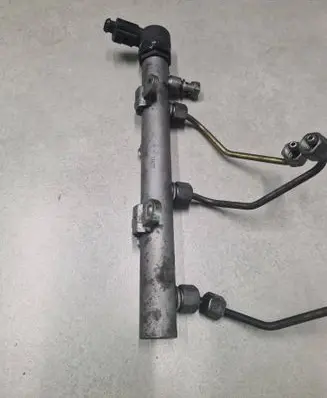 Audi A6 S6 C6 4F Fuel main line pipe 059130090 0571307640 0281002785