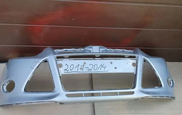 Ford Focus Front bumper BM5117757A