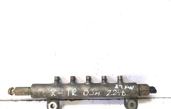Nissan X-Trail T30 Fuel main line pipe