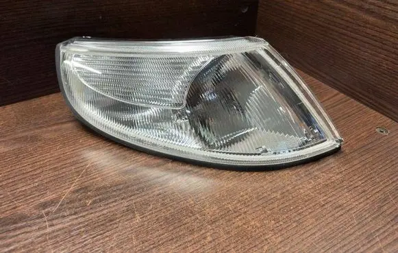Saab 9-5 Front fender indicator light 1113129550 1113129550H2