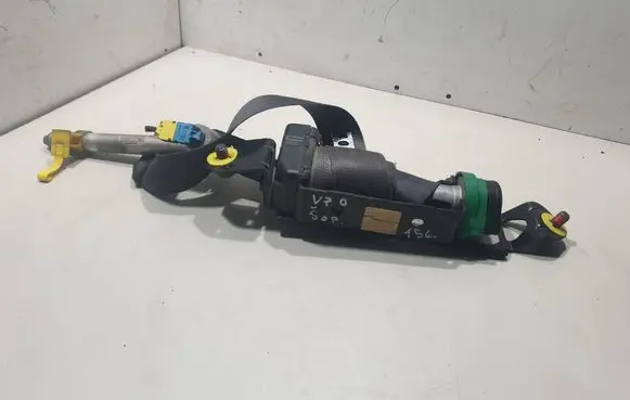 Volvo V70 Front seatbelt