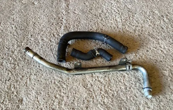 Toyota RAV 4 (XA30) Breather/breather pipe/hose 
