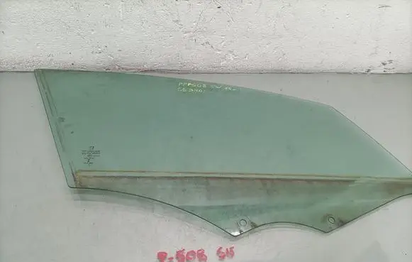 Peugeot 508 Front door window/glass (coupe) 