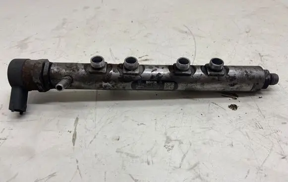 Peugeot 407 Fuel main line pipe 0445216028