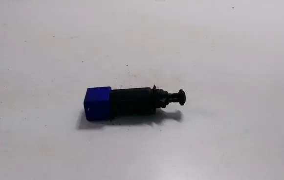 Clutch pedal sensor