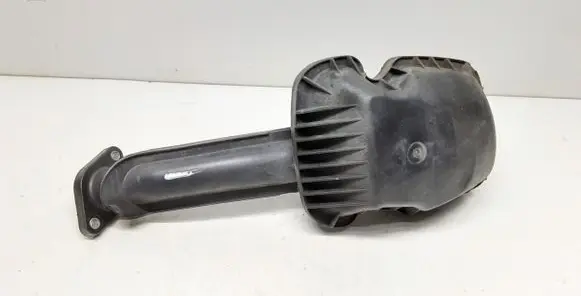 Intake resonator