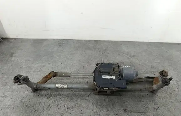 Volkswagen Golf V Front wiper linkage 
