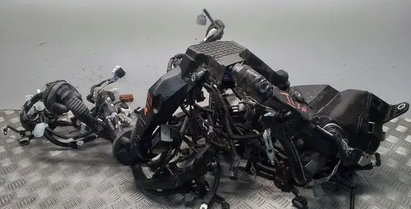 Lexus NX Engine installation wiring loom 8281578440