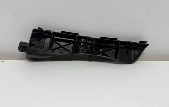 Toyota Avensis T250 Front bumper mounting bracket 5253605020C