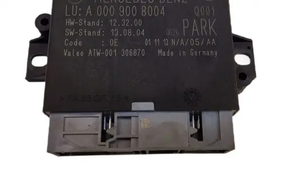 Mercedes-Benz E W212 Parking PDC control unit/module A0009008004