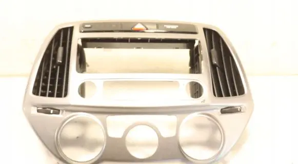 Hyundai i20 (PB PBT) Dashboard air vent grill cover trim 