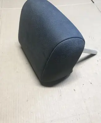 Opel Zafira B Rear seat headrest 