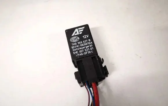 Seat Alhambra (Mk1) Other relay 7m0959627b 95vw-10e887ba