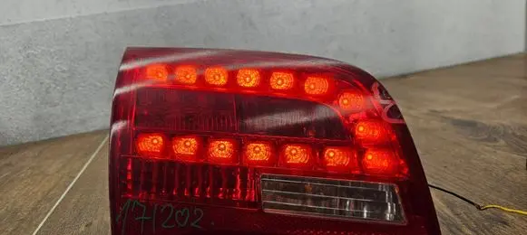 Audi A6 S6 C6 4F Tailgate rear/tail lights 4F9945093C 89037753 06320748