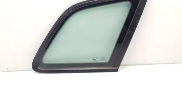 Rear side window