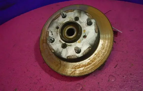 Suzuki Swift Cultus Front wheel hub spindle knuckle