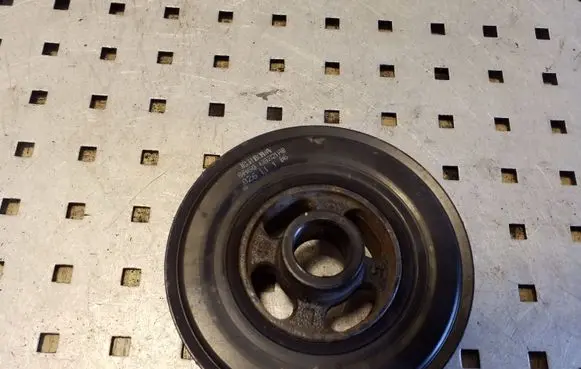 Ford Focus Crankshaft pulley 8A6G6B321AB