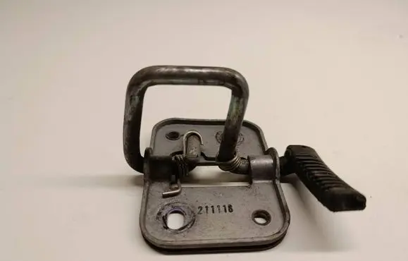 Volkswagen e-Golf Engine bonnet/hood lock/latch loop/hook 5G0823186B