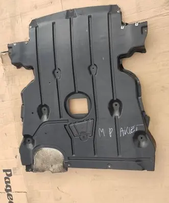 BMW 1 E81 E87 Engine splash shield/under tray 