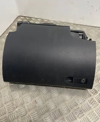 Mercedes-Benz C W204 Glove box A2046800091 20080318T495 000627246