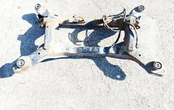 Volvo XC70 Rear subframe 