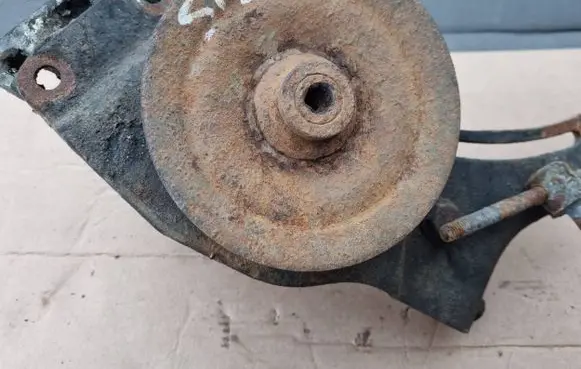 Ford Sierra Power steering pump mounting bracket 