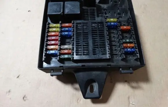 Jaguar XJ X351 Trunk lid opening control unit AW93-14A673-CD