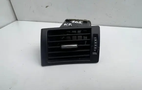 Audi A4 S4 B7 8E 8H Dashboard side air vent grill/cover trim 8E0820901F