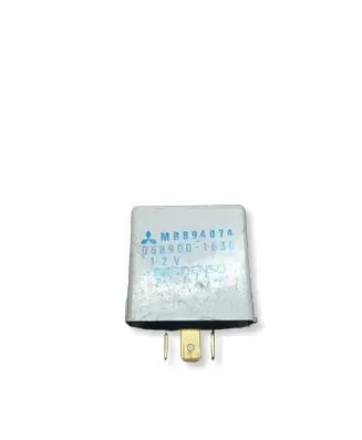 Mitsubishi Pajero Other relay MB894074