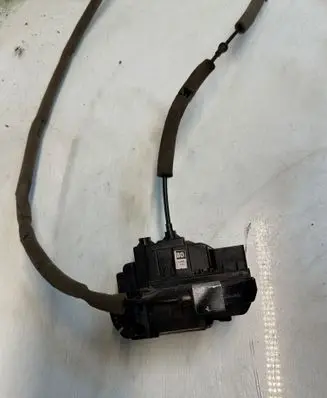 Infiniti Q50 Rear door lock 321132