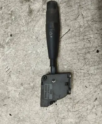 Peugeot 405 Wiper control stalk