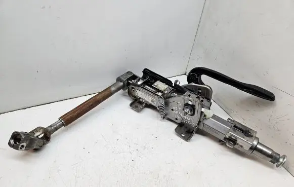 Steering wheel axle set