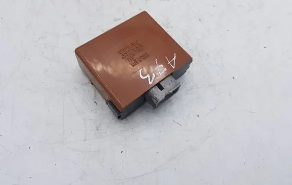 Toyota 4 Runner N120 N130 Antenna control unit 8591433010