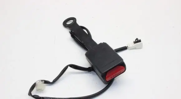Nissan Leaf I (ZE0) Front seatbelt buckle 625323500A