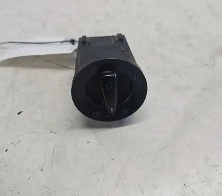 Volkswagen Golf IV Light switch TC41C0941531