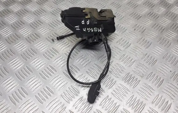 Renault Megane II Front door lock