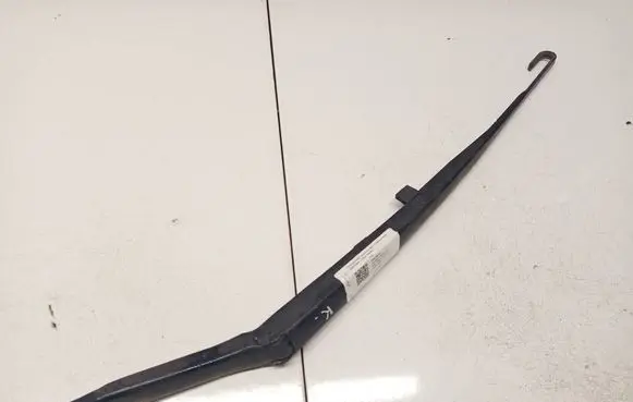 BMW 3 E46 Front wiper blade arm 