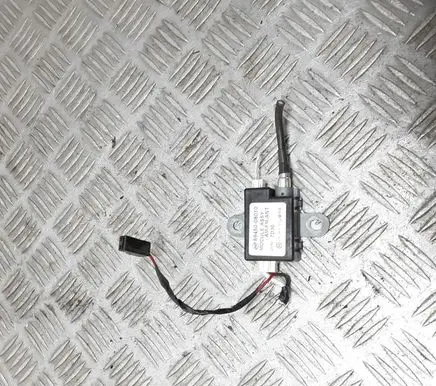 SsangYong Rexton Aerial antenna amplifier 8945008010 7D30