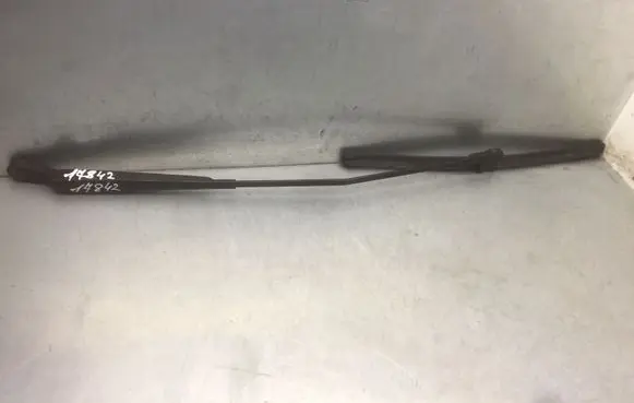 Citroen C5 Windshield/front glass wiper blade 071956