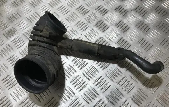 Mercedes-Benz C W202 Air intake hose/pipe a6110161024