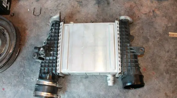 Mercedes-Benz C W203 Intercooler radiator VWT5T6CALIFORNIA