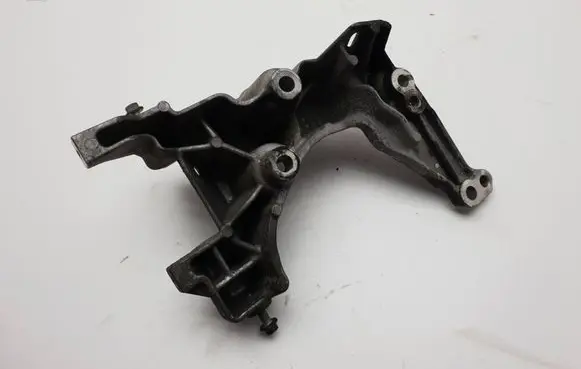 Citroen Berlingo Generator/alternator bracket 9808696680