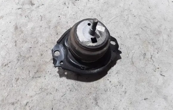 Dodge Durango Engine mount bracket 68252522AA