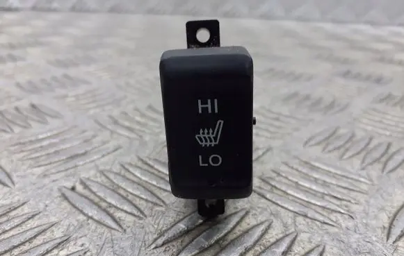 Honda Accord Seat control switch M22831