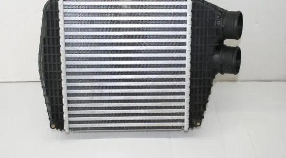 Maserati Ghibli Intercooler radiator 670035635