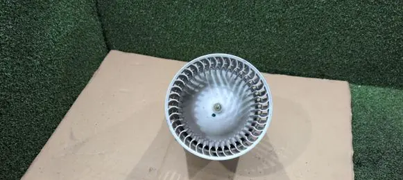 Renault Koleos II Heater fan/blower 4051082 19D09VN1DJVM