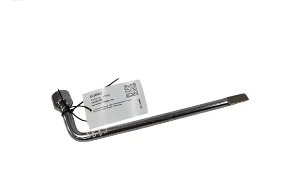 Toyota Avensis T250 Wheel nut wrench 