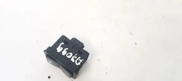 BMW 5 E39 Electric window control switch 8368974