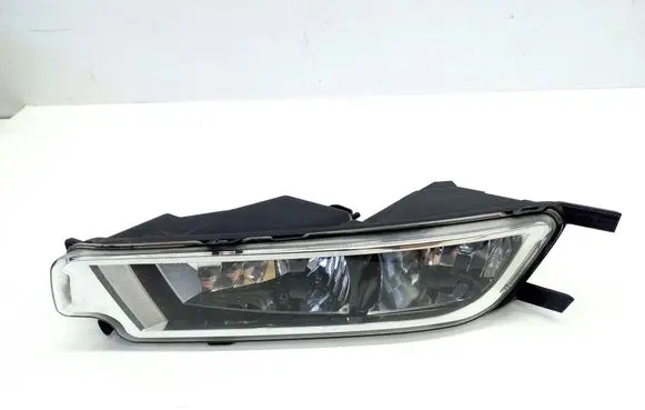 Volkswagen PASSAT B8 Front fog light 3G0941662E